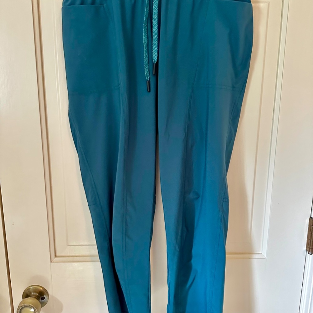 PrAna teal hiking capris size medium - Picture 2 of 9
